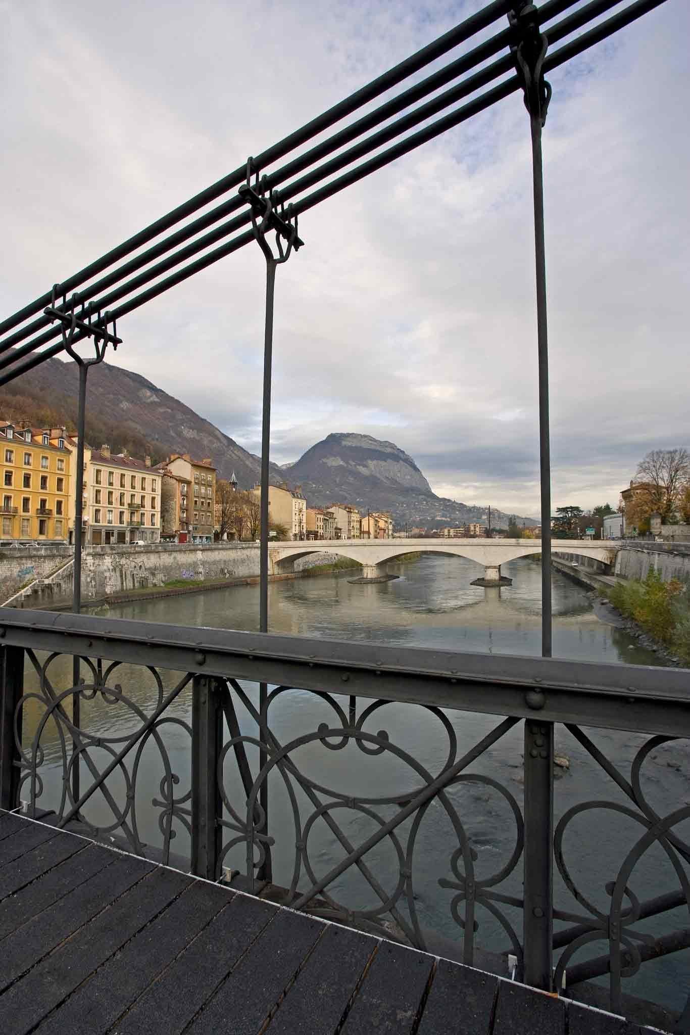 B&B Hotel Grenoble Universite 2 Gières Exteriér fotografie